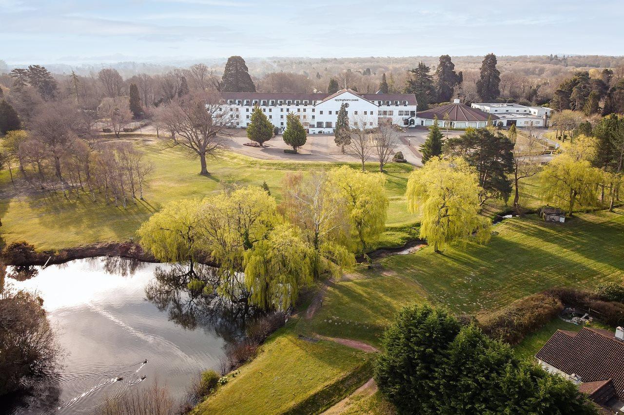 Copthorne Effingham Gatwick Hotel Экстерьер фото