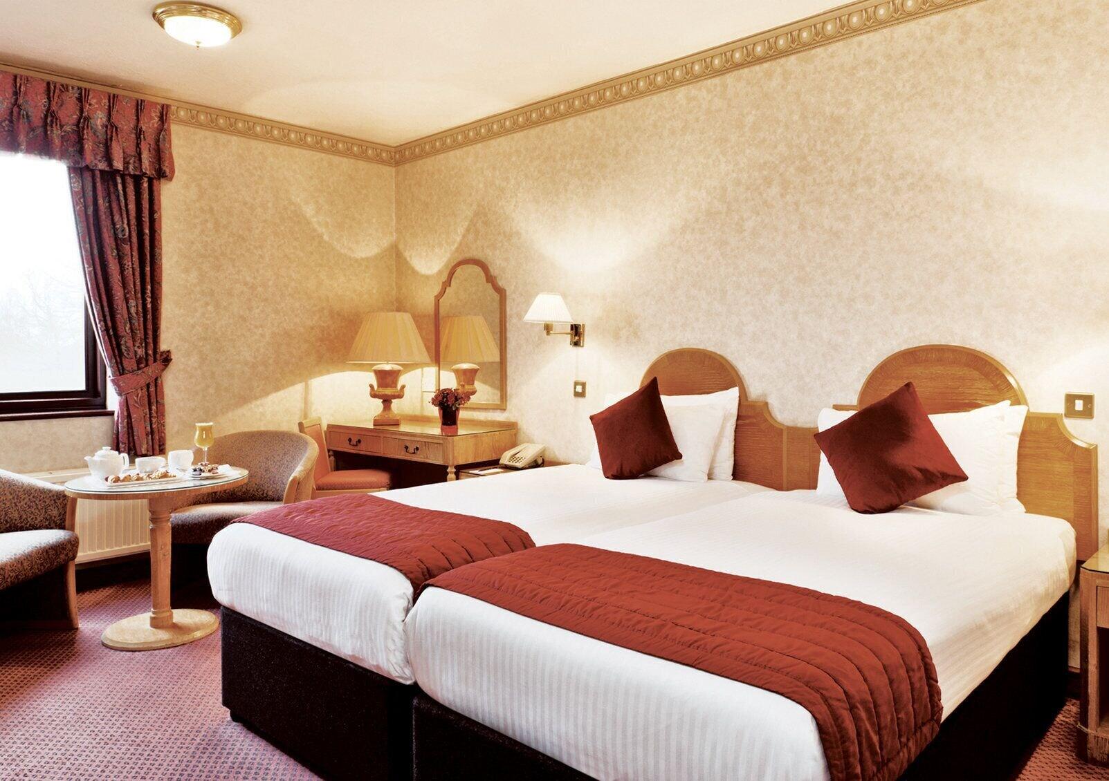 Copthorne Effingham Gatwick Hotel Экстерьер фото