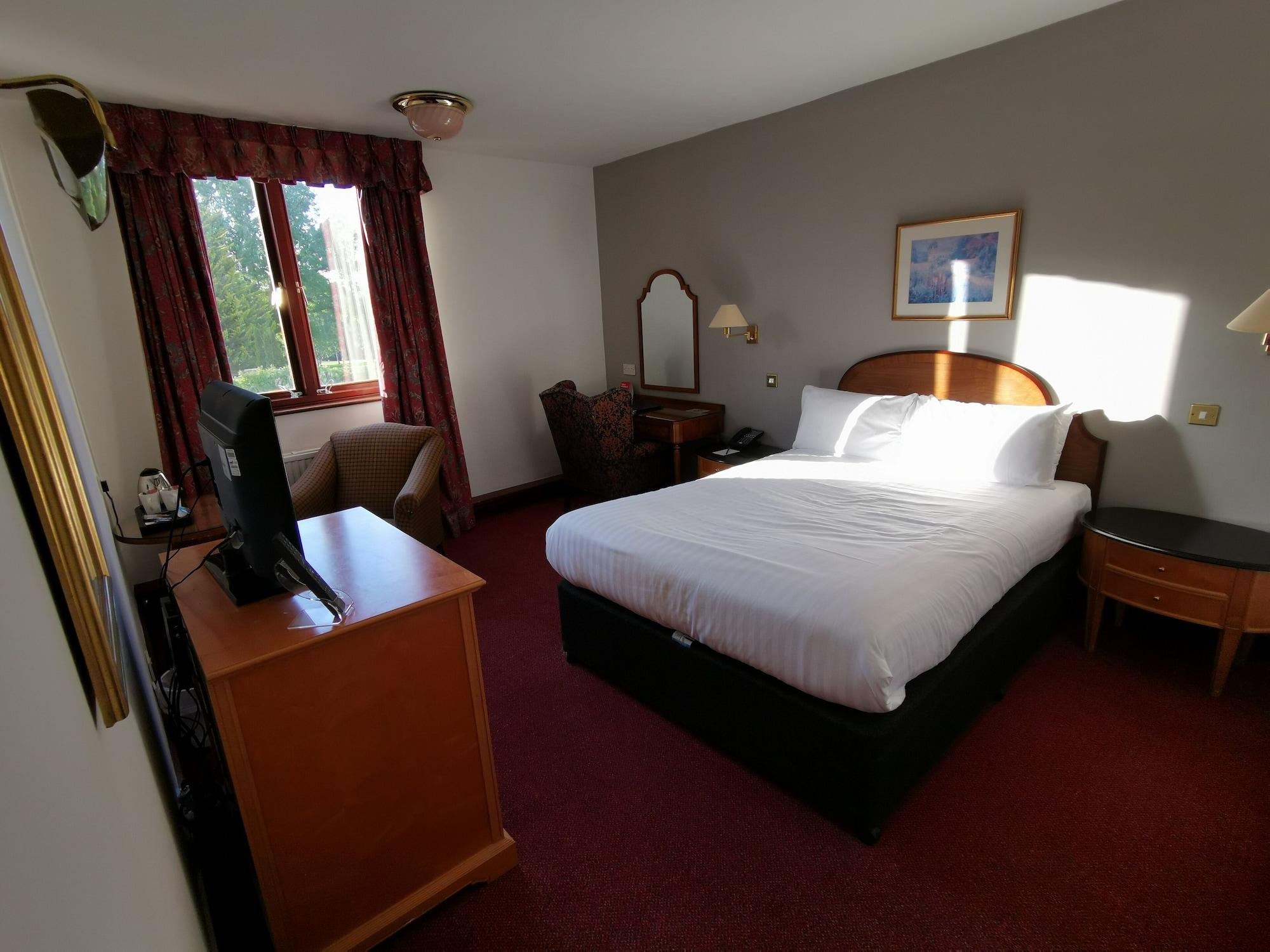 Copthorne Effingham Gatwick Hotel Экстерьер фото