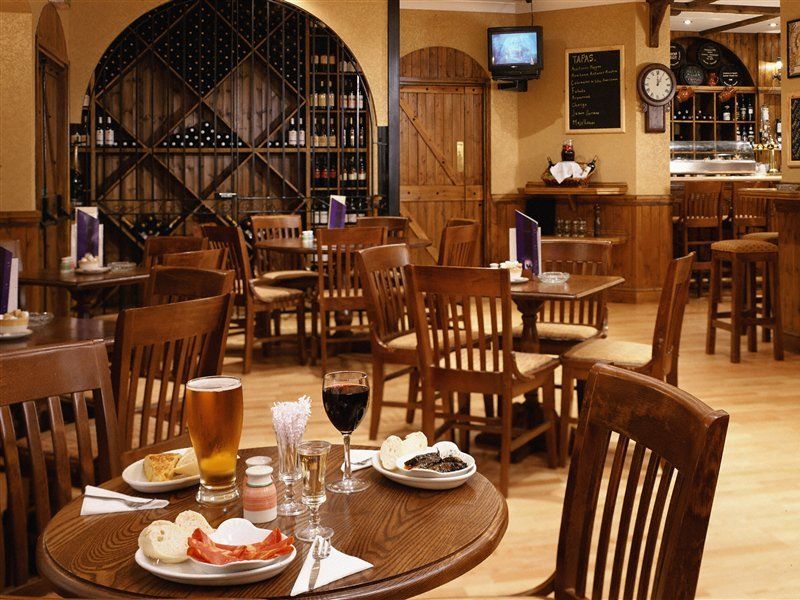 Copthorne Effingham Gatwick Hotel Экстерьер фото